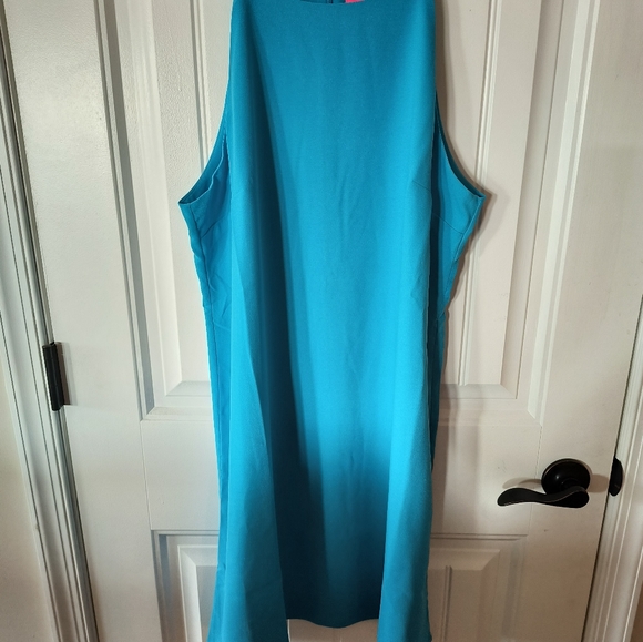 Lilly Adrienne Dress - Picture 4 of 10